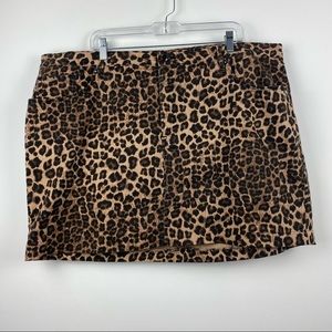 GOOD AMERICAN Plus Size Leopard Denim Stretch Mini Skirt Size 24